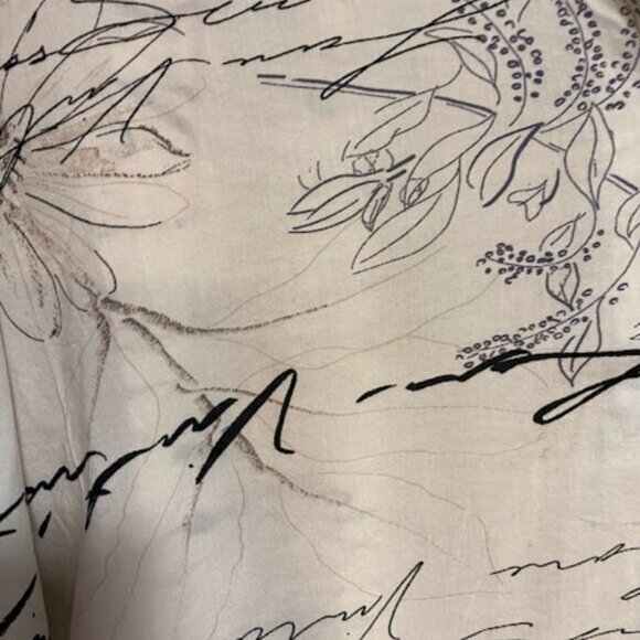 Victoria's Secret Women's 2-Piece Pajama Set Size M - Picture 10 of 15